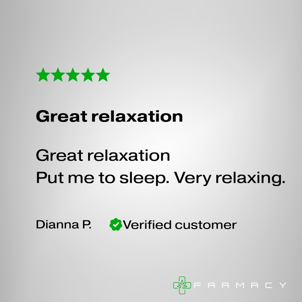Product review with five green stars and text on a gray background, featuring the Farmacy logo.